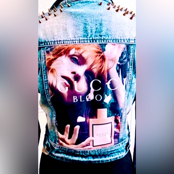 Best jean jacket EVER!!! The material is sewn on the bk with an edgy punk feel. - Picture 2 of 4